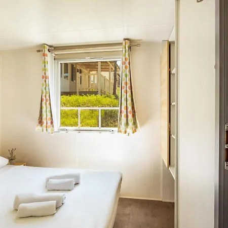 Campsite Stunning Stacaravan In With Wifi 2*