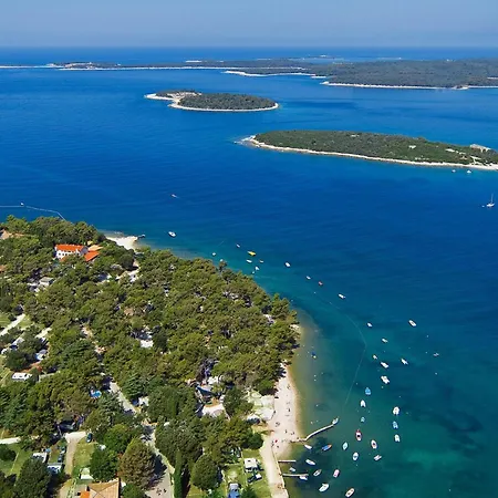 Stunning Stacaravan In With Wifi