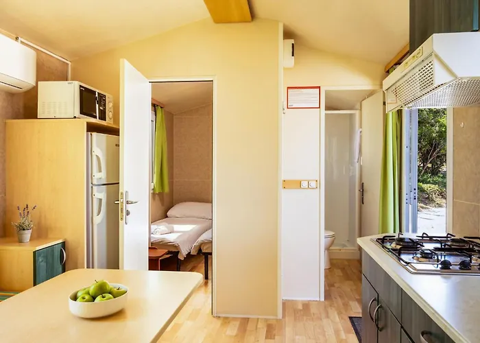 Stunning Stacaravan In With Wifi Pula