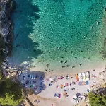 Stunning Stacaravan In With Wifi Campingplatz Pula