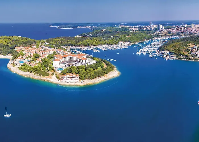 Stunning Stacaravan In With Wifi 2* Pola